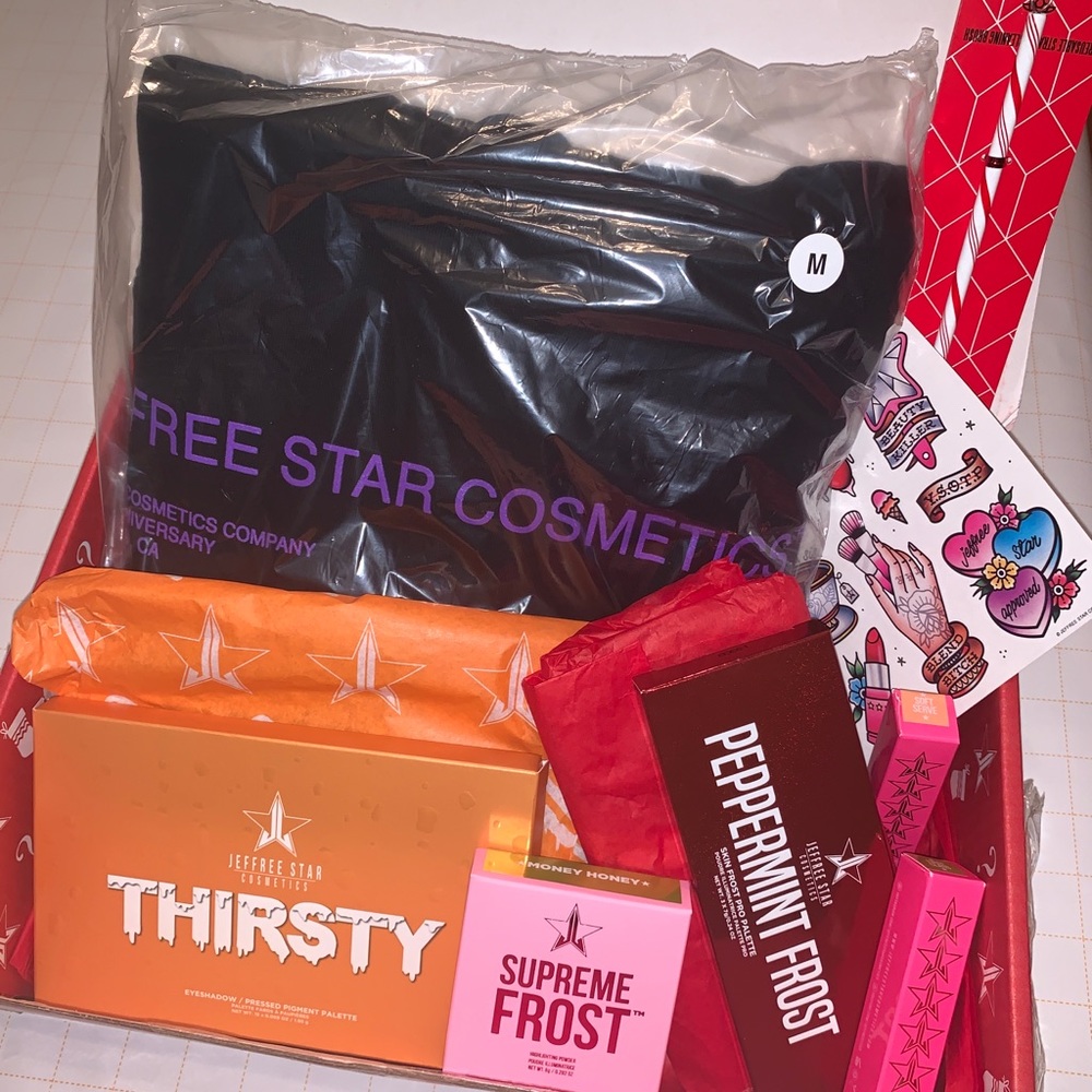 Jeffrey Star Cosmetics Deluxe Mystery Box